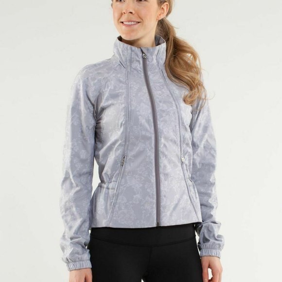 Lululemon Run Travel to Track Jacket Floral Jacquard Fossil Gray Lined Women 4 - Picture 12 of 12